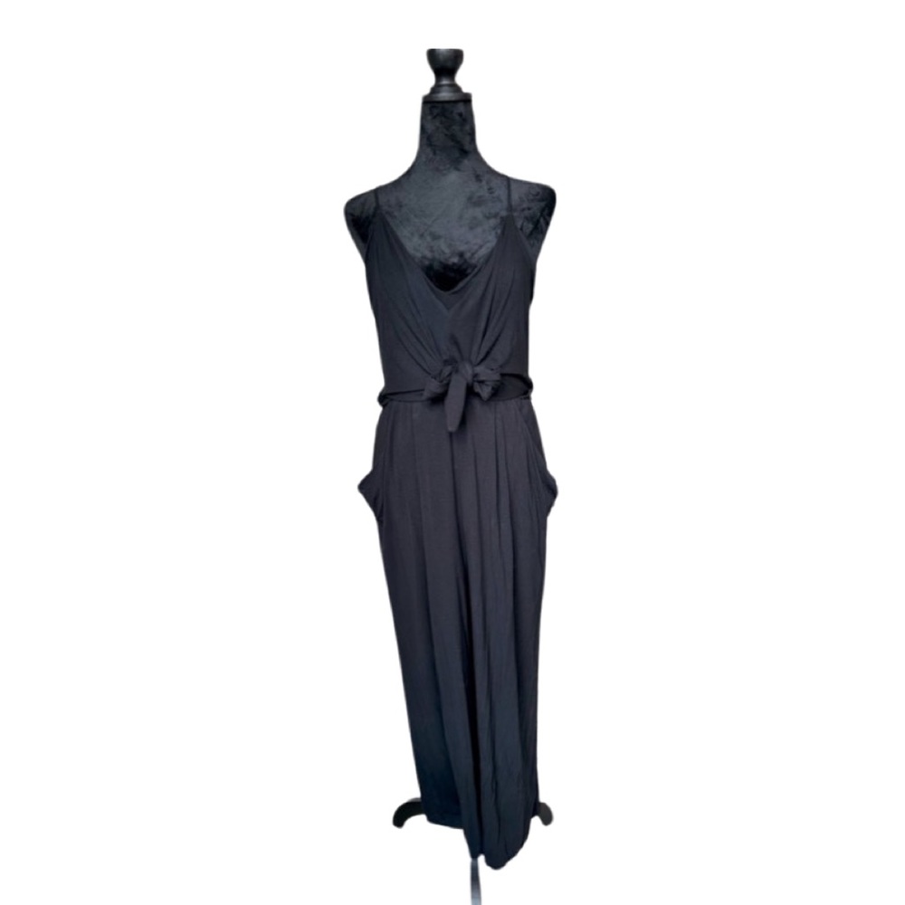 Anthropologie Black jumpsuit. Good condition. Size medium.